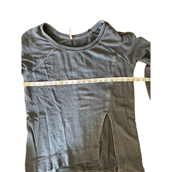 Free People Womens Top M Blue 3/4 Sleeve Asymmetrical Hem Pullover - Picture 6 of 10
